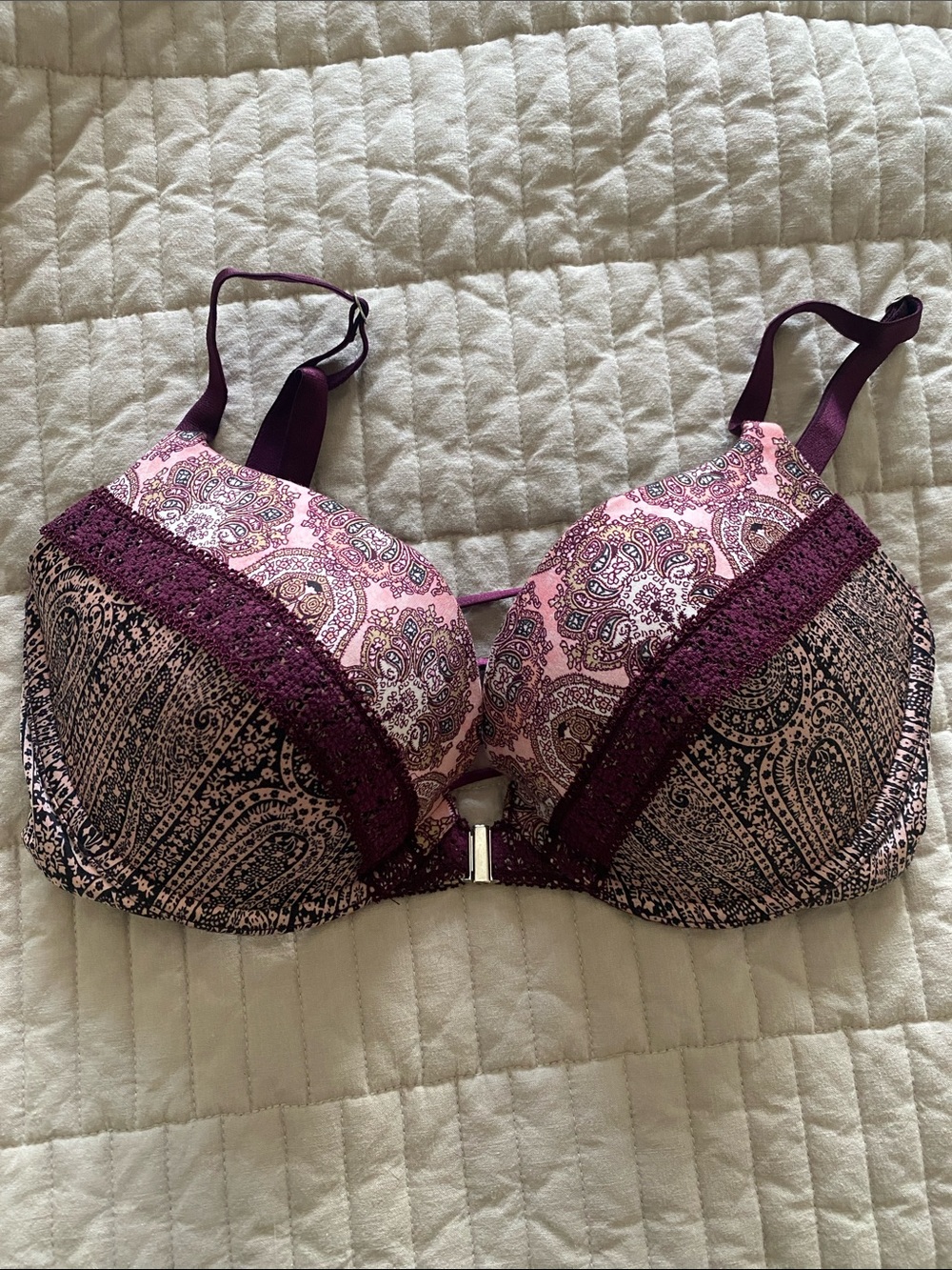 Victoria's Secret Pink and Plum Paisley Lace-Trim Push-Up Bra